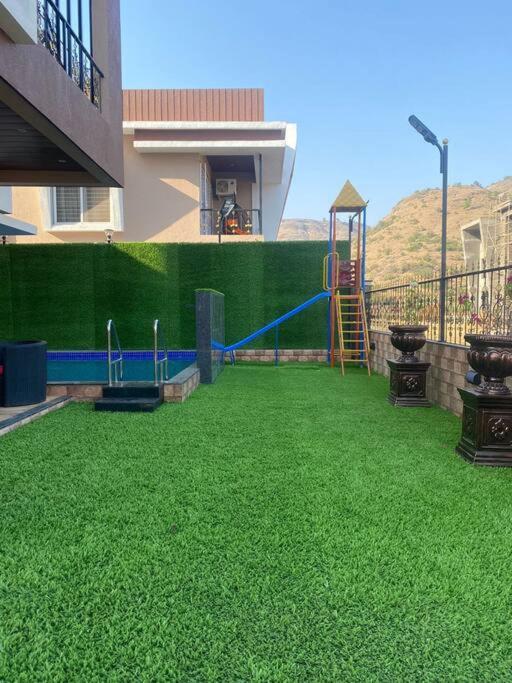 Mount Resorts Lonavala 5 Bhk Luxurious Villa With Private Pool And Full Size Cricket Football Turf Dış mekan fotoğraf