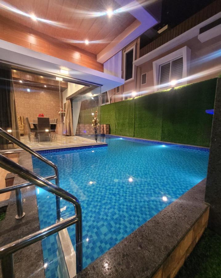 Mount Resorts Lonavala 5 Bhk Luxurious Villa With Private Pool And Full Size Cricket Football Turf Dış mekan fotoğraf