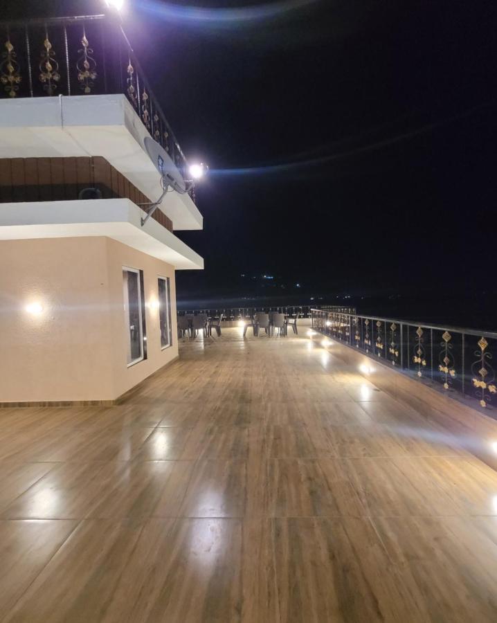 Mount Resorts Lonavala 5 Bhk Luxurious Villa With Private Pool And Full Size Cricket Football Turf Dış mekan fotoğraf