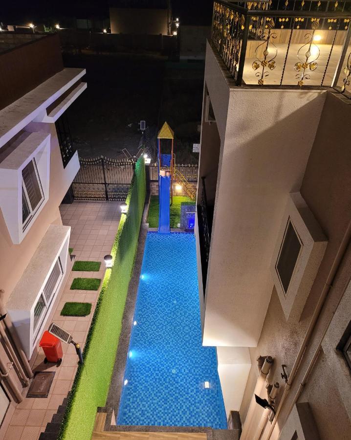 Mount Resorts Lonavala 5 Bhk Luxurious Villa With Private Pool And Full Size Cricket Football Turf Dış mekan fotoğraf